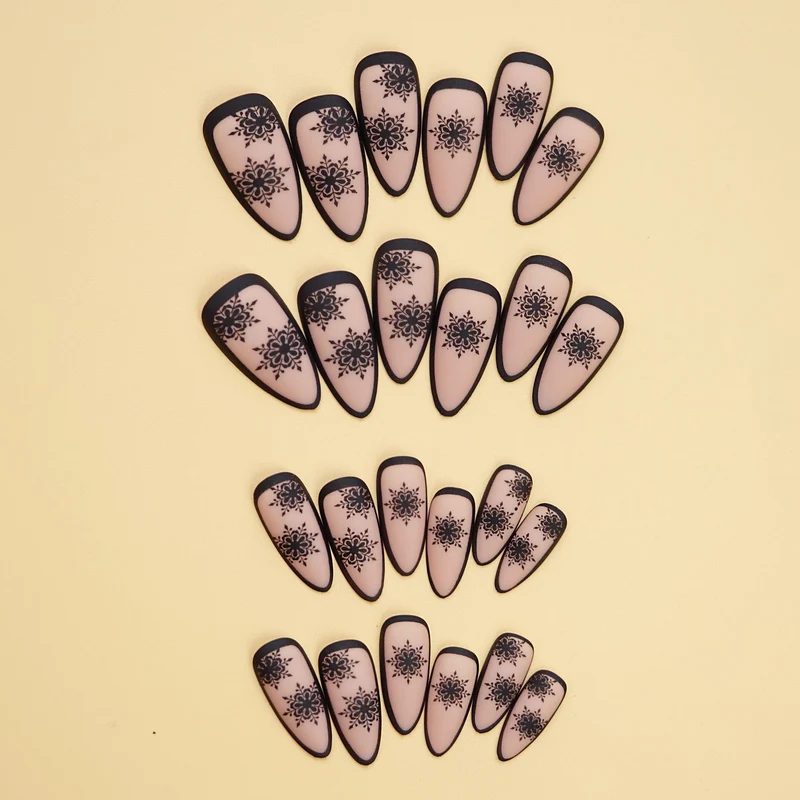 Künstlerische Matt-Press-On-Nagelkunst