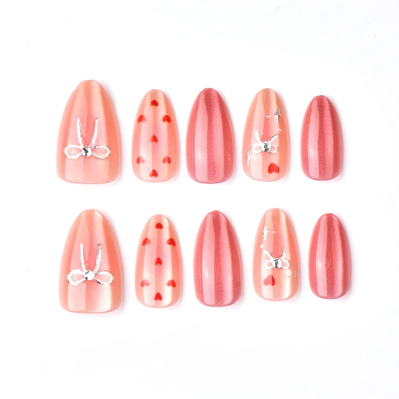 Romantisches Herz-Themen Press-On Nagelset