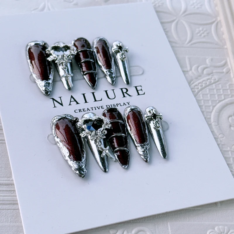 Gothic Glam Nagel Kunst Extensions