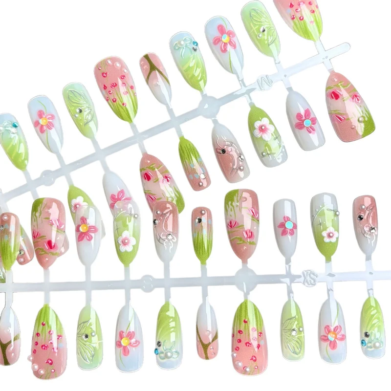 Künstlerisches Floral Design Press-On Nagelset