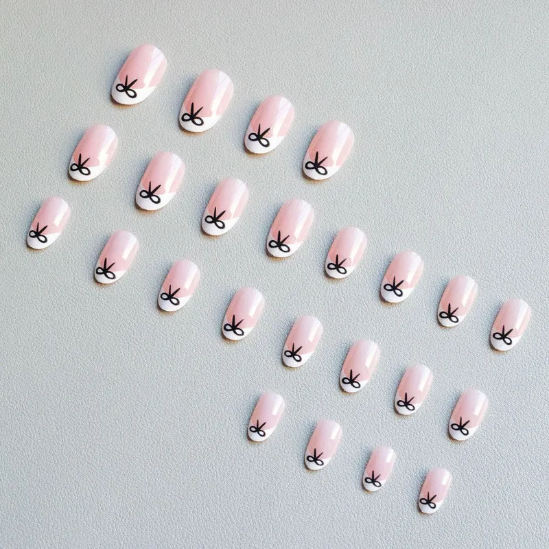 Elegantes Bogenakzent-Nagelkunst-Kit