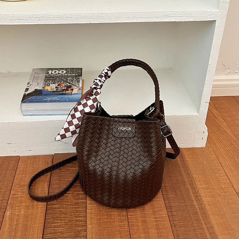 Gewebte Bucket-Handtasche