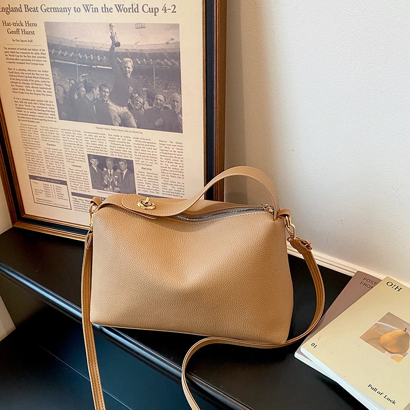 Texturierte Leder Crossbody-Tasche