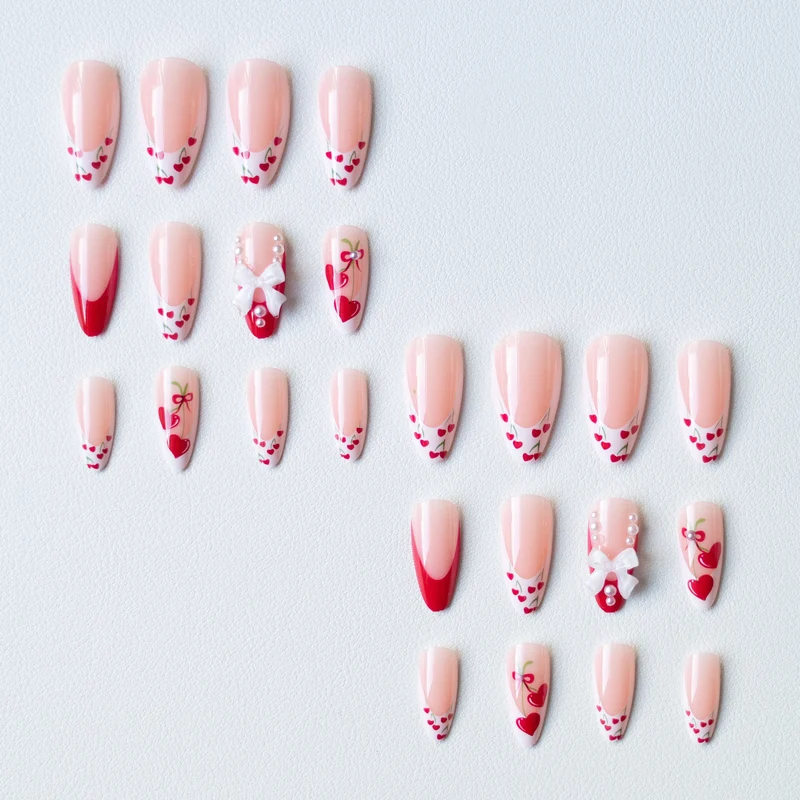 Dekoratives Herz-Motiv Nagelkunst-Set