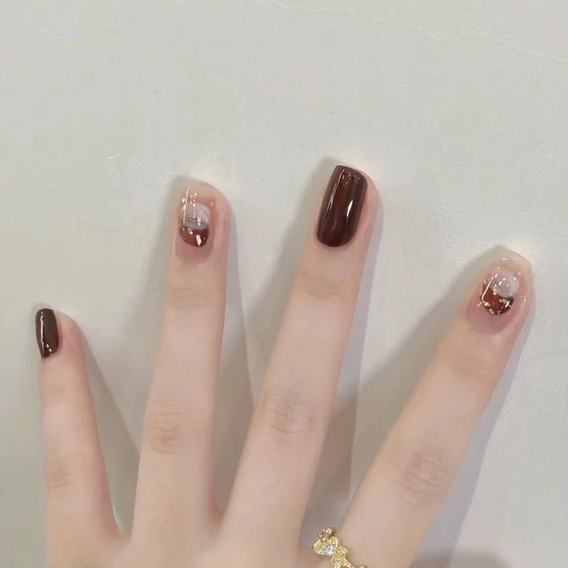 Luxuriöse Glänzende Nagelkunst