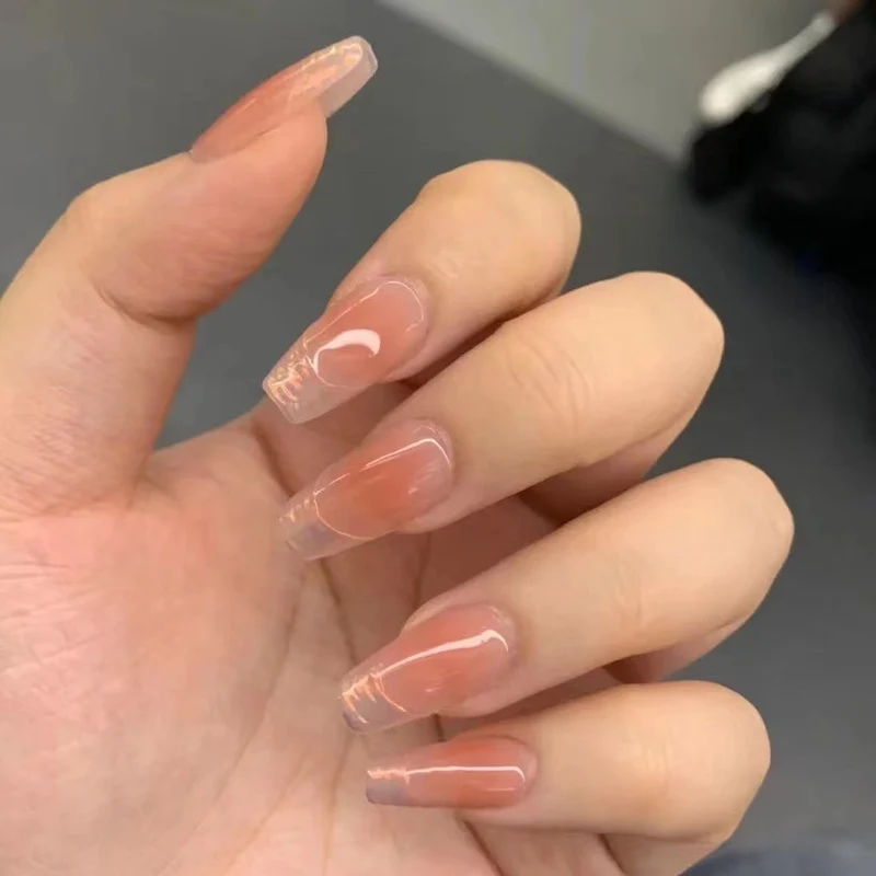 Glänzende French Tip Press-On Nägel
