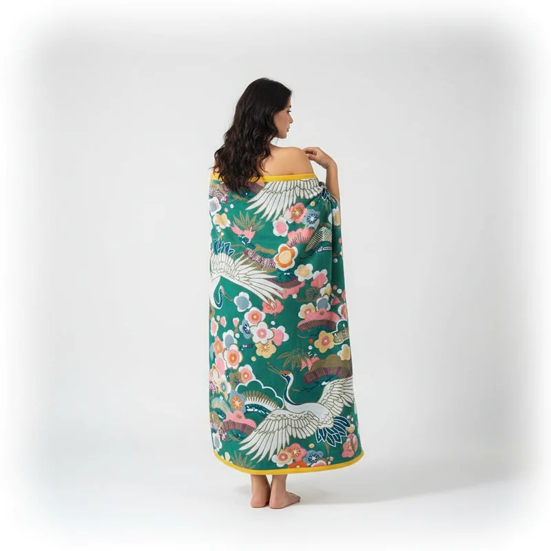 Elegante Badetuch Mit Druck - FlowerLuxe