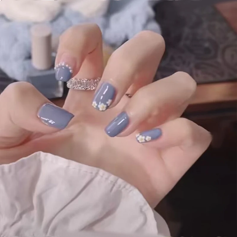 Dekorative Blumen Press-On Nägel