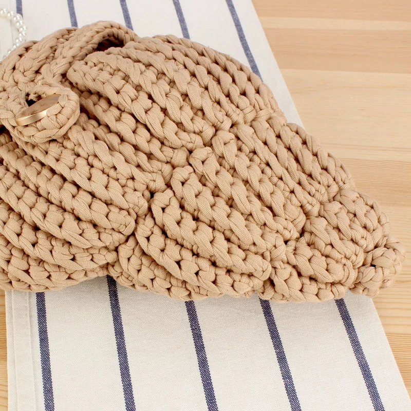 Handtasche im Muschel-Design Skanto