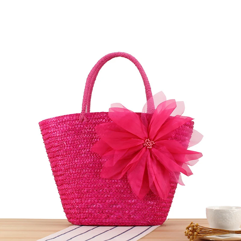 Elegante Strohtasche mit floralen Akzenten Skanto