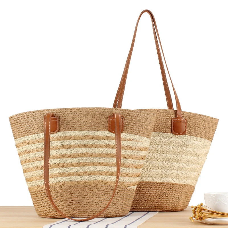Elegante Strohtasche mit attraktiven Ledergriffen Skanto
