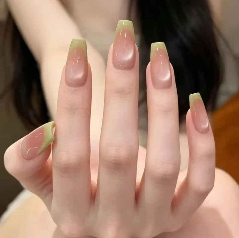 Ombre Acryl Nagelerweiterungen