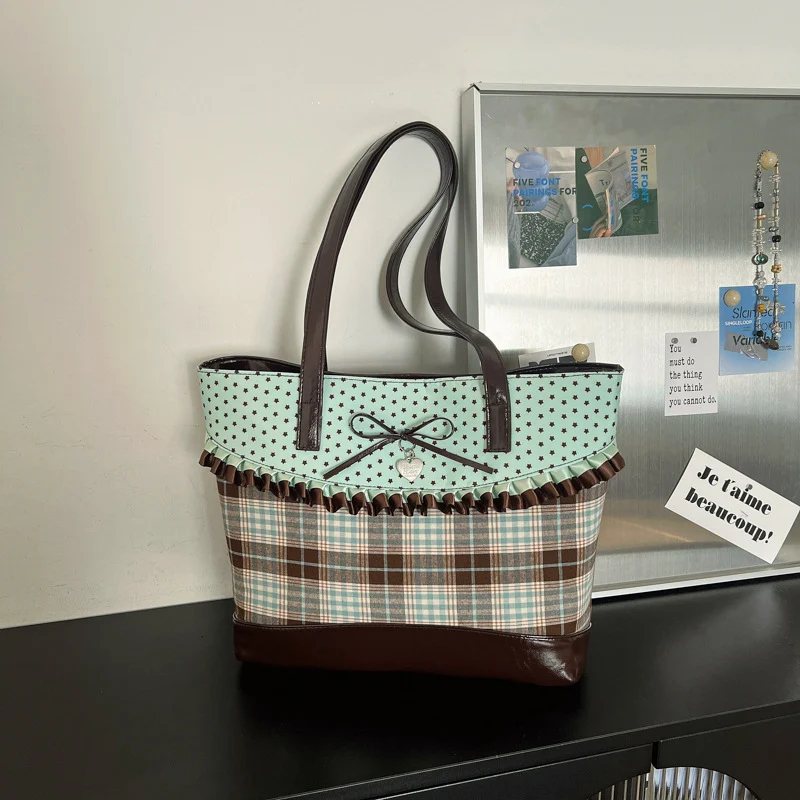 Stylische Karotten-Tasche