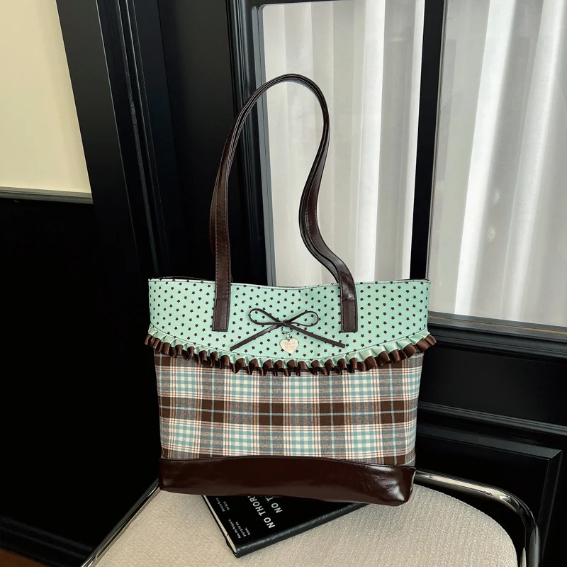 Stylische Karotten-Tasche