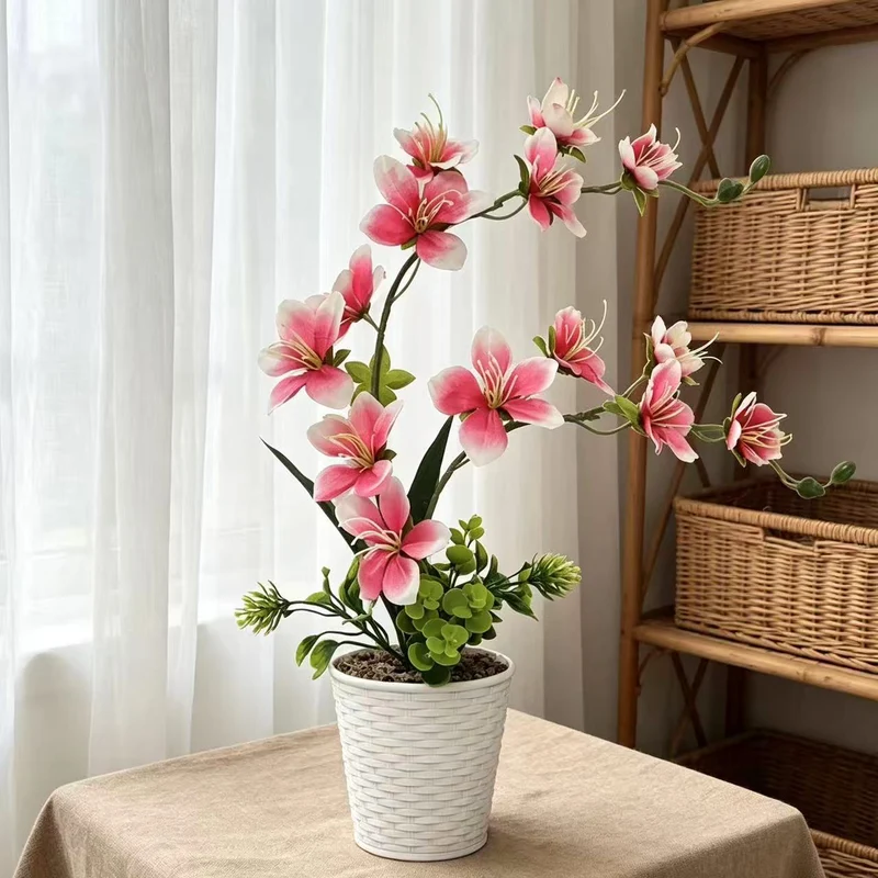 Elegante künstliche Blumenarrangement für die Innendekoration