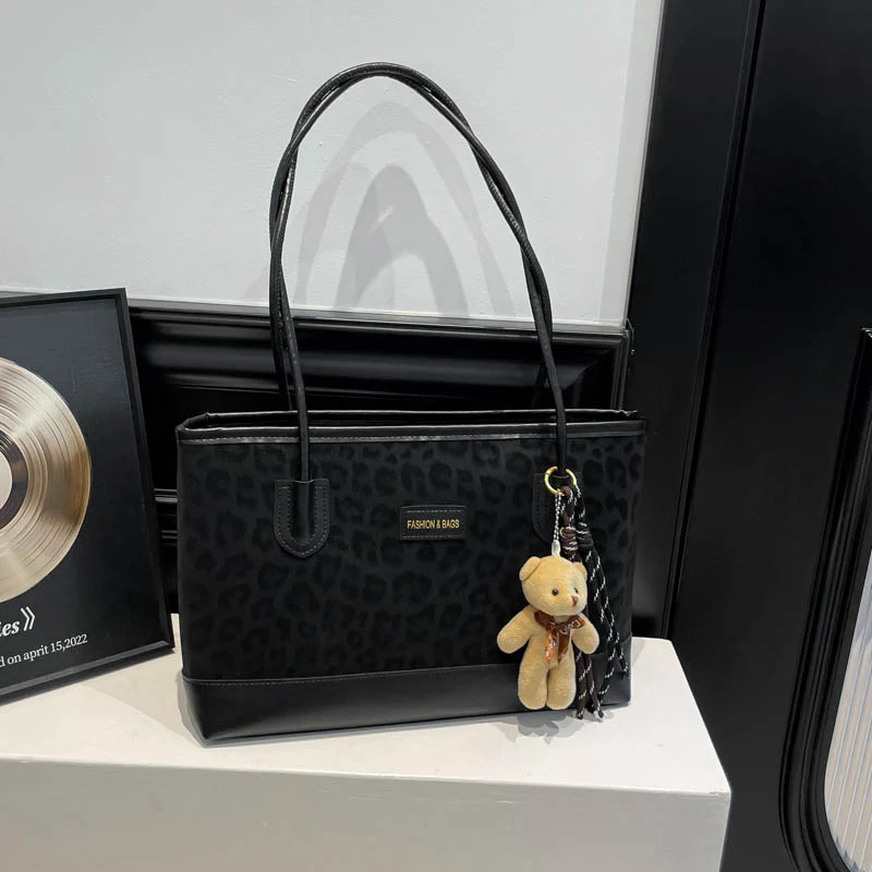 Stilvolle Leopardenprint-Handtasche