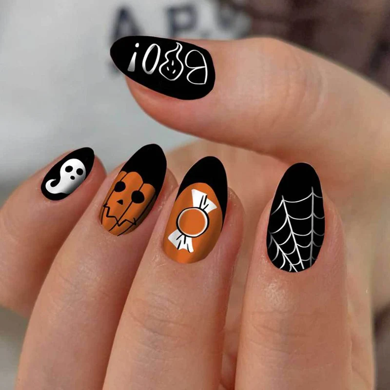 Kreatives Halloween-Themen Nagelkunstset