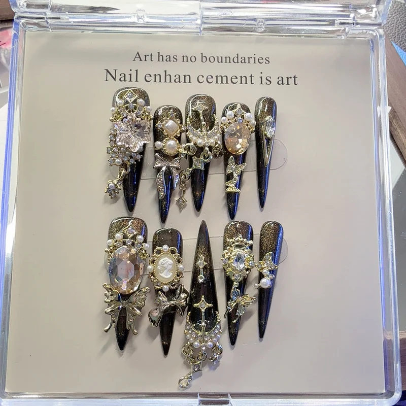 Dekorative Artikulierte Press-On Nail Set