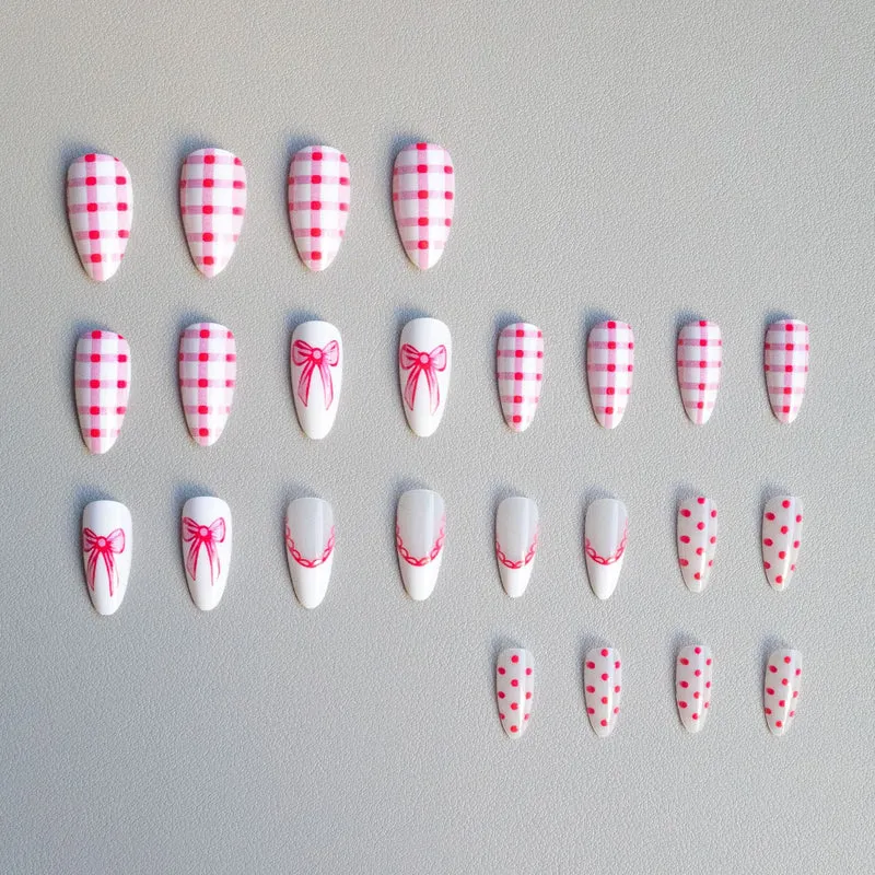 Kreatives, mit einer Schleife verziertes Acryl-Nagelkunst-Set