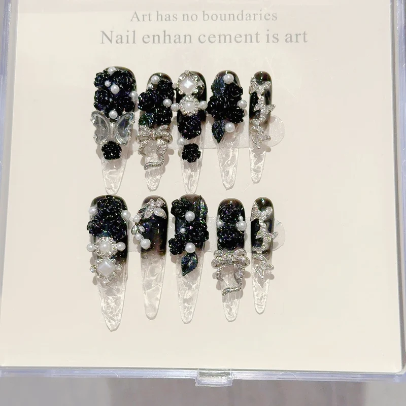 Dekoratives Acryl-Nagelset