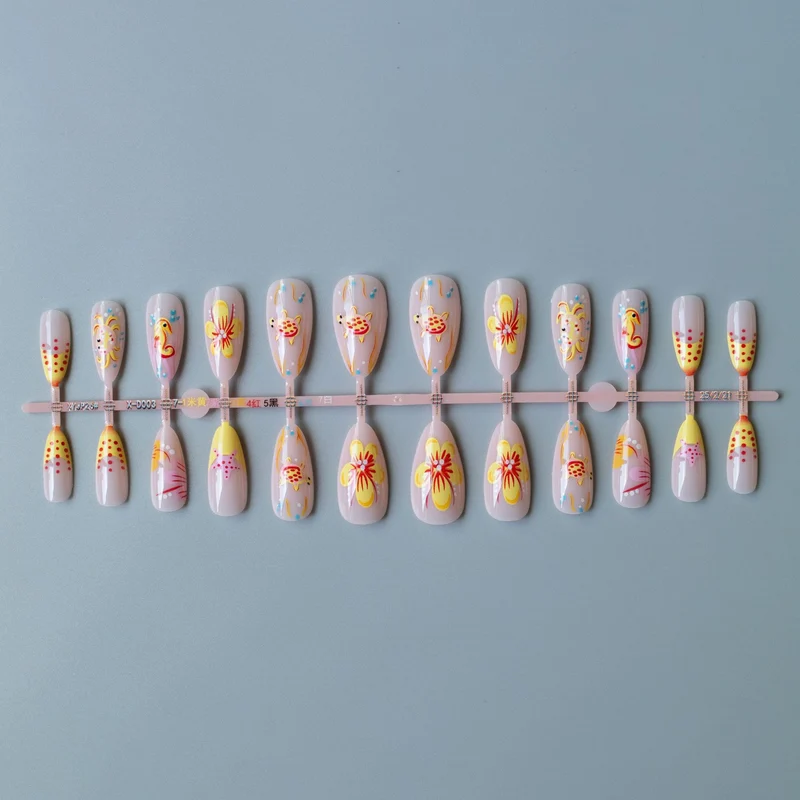 Künstlerisches von Ozeanen inspiriertes Nagelkunstset