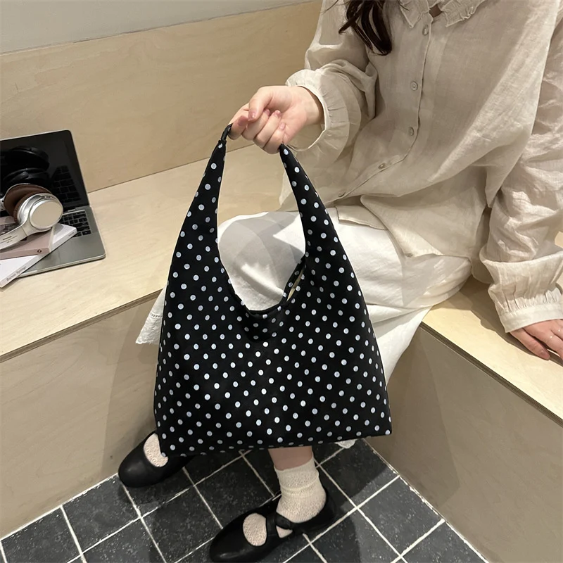Polka Dot Hobo Tasche