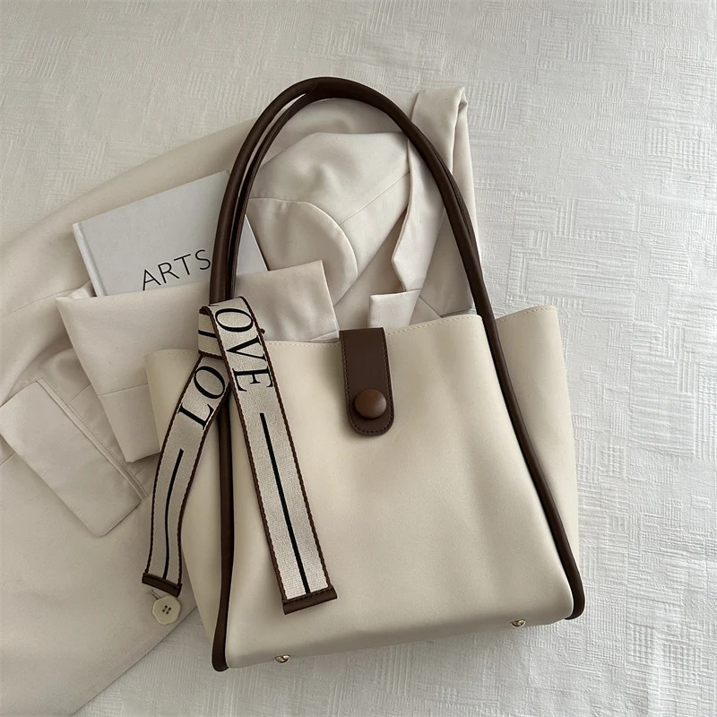 Minimalistische Kunstleder Tasche