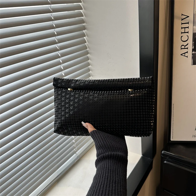 Elegante Strukturierte Clutch Tasche