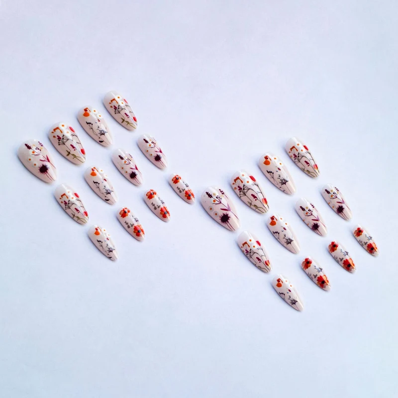 Künstlerisches Nageldesign