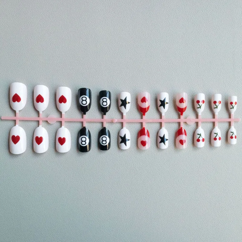 Künstlerisches Nageldesign