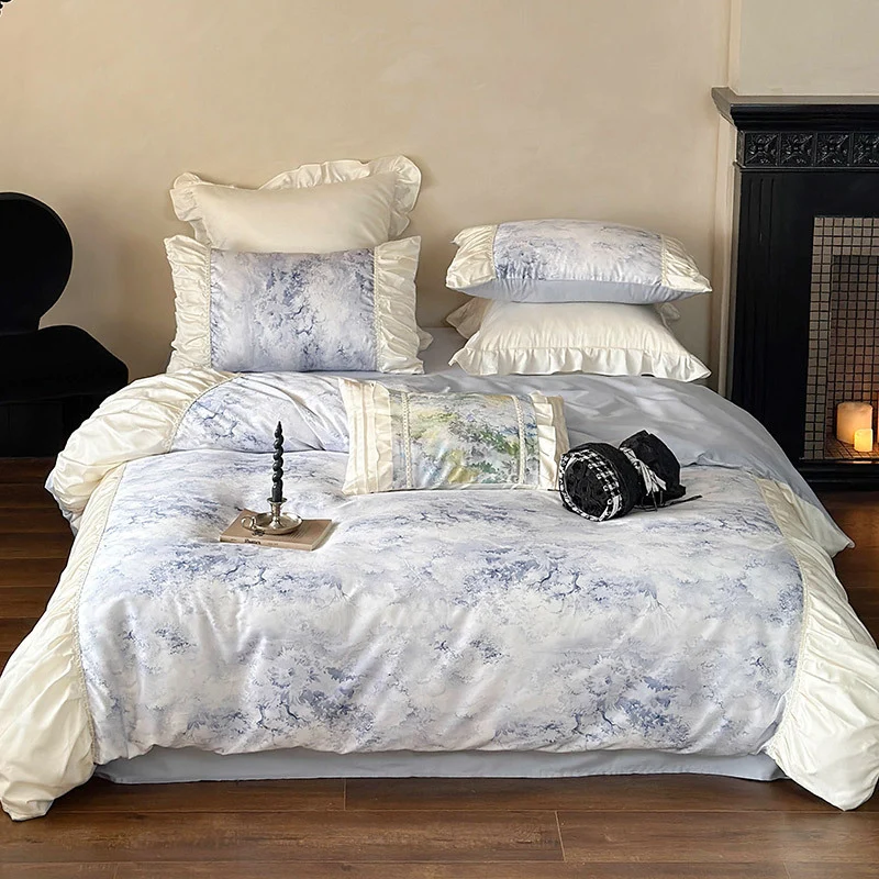 Luxuriöses Satin-Bettwäsche-Set mit Rüschen und Aquarellblumenmuster