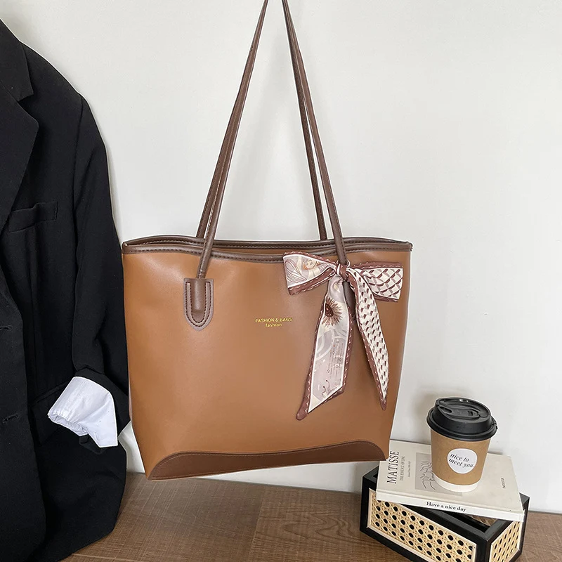 Elegante Faux-Leder-Tasche