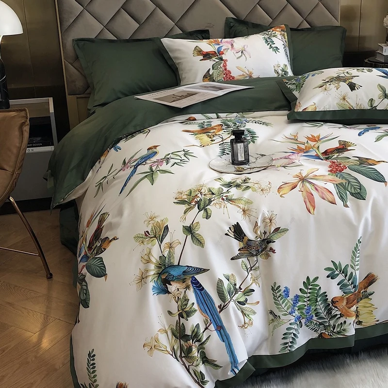 Luxuriöse Baumwollsatin-Bettwäschegarnitur mit exotischem Vogel- und Botanischem Print