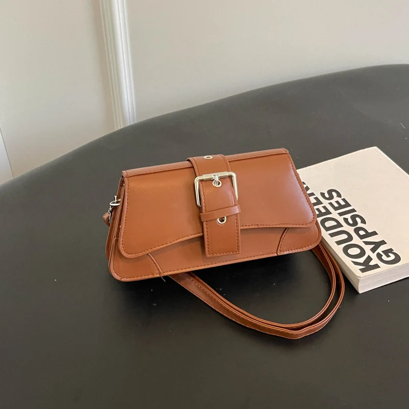 Elegante Handtasche mit Schnallenakzent