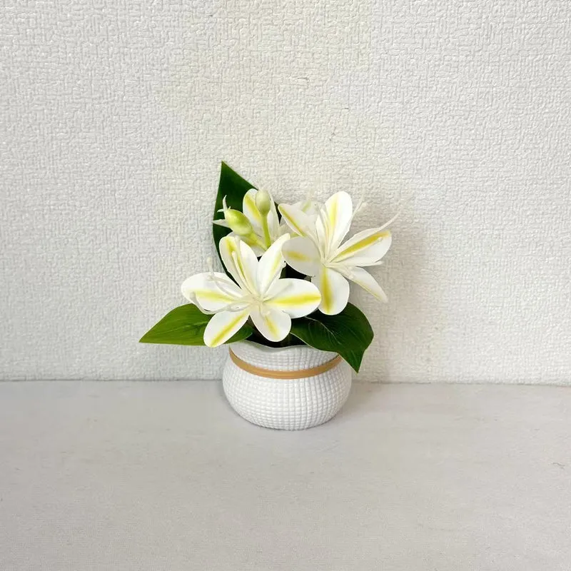 Künstliches Blumenarrangement für dekorative Wohnungsdisplay