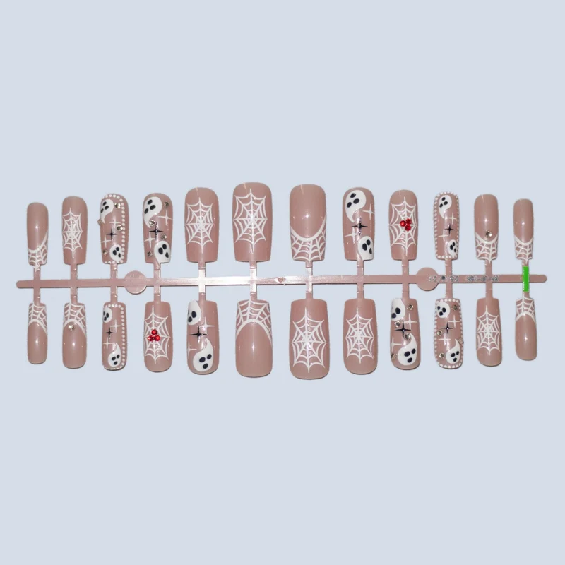 Künstlerisches Halloween-Themen-Nageldesign-Set