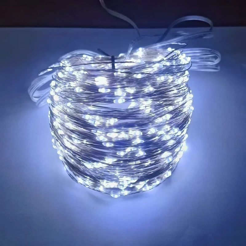 Solar-Kupferdraht-Lichterkette mit zwei Erdspießen Skanto