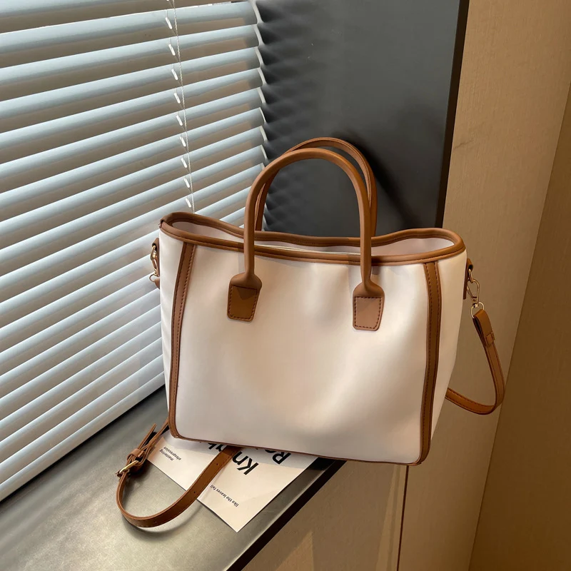 Klassische Lederhandtasche