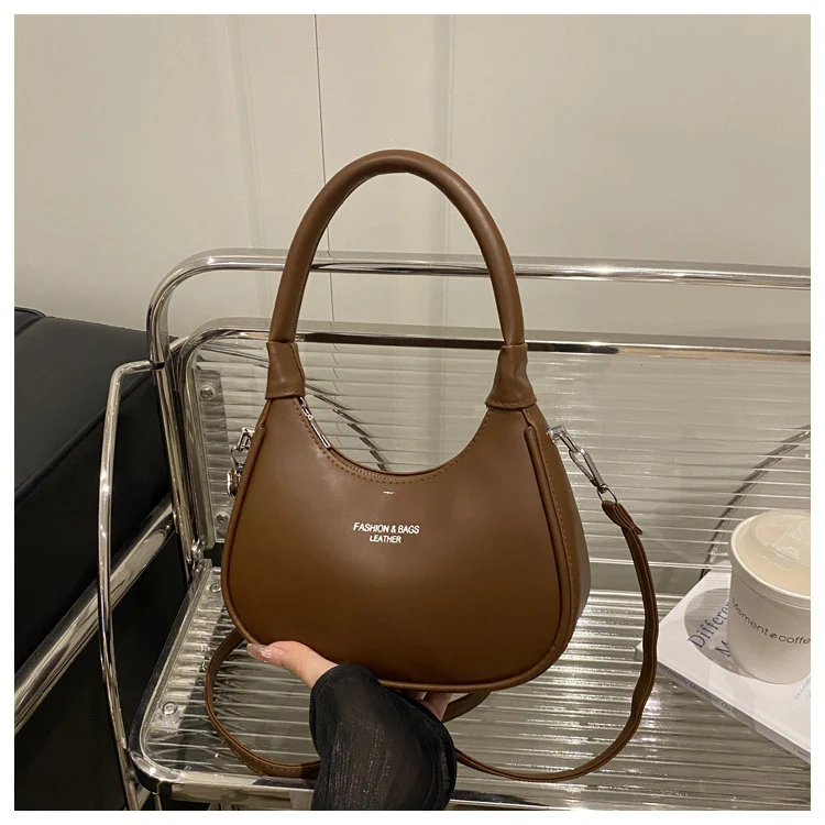 Chic Strukturierte Schultertasche