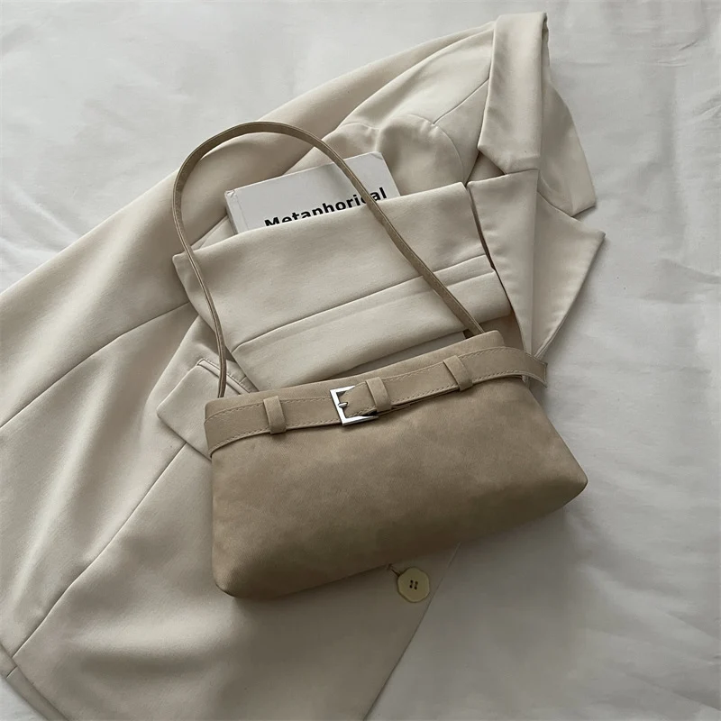 Chic strukturierte Leoprint-Handtasche