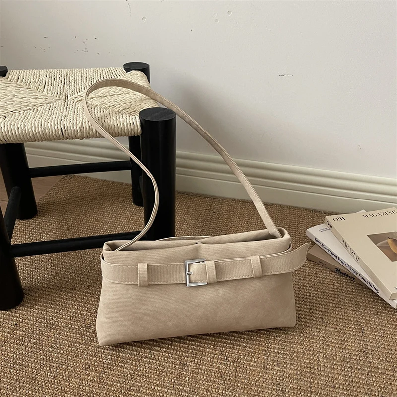 Chic strukturierte Leoprint-Handtasche