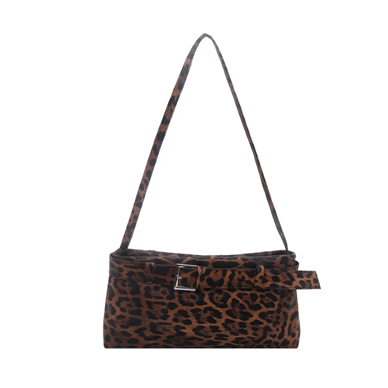 Chic strukturierte Leoprint-Handtasche
