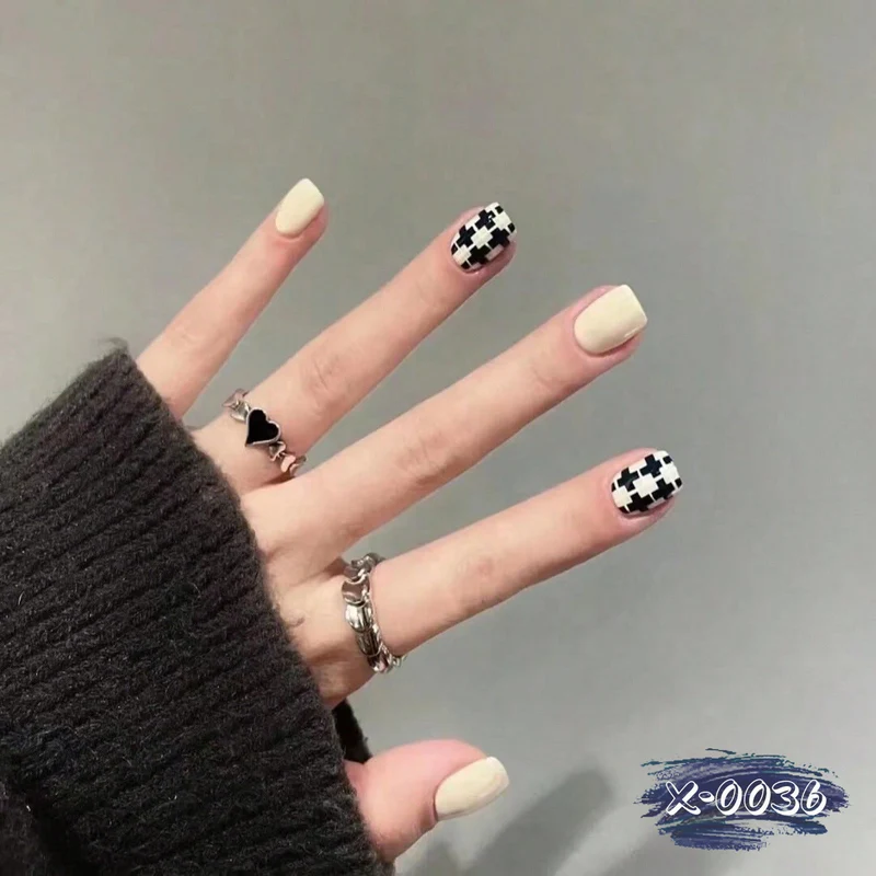 Künstlerisches Geometrisches Nagelkunstset