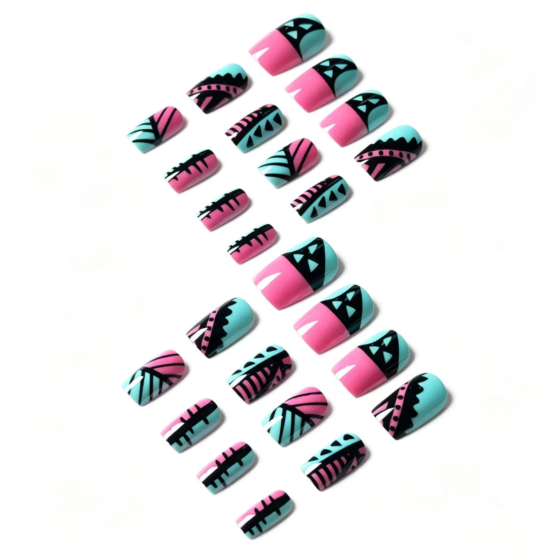 Künstlerische geometrische Nail Art