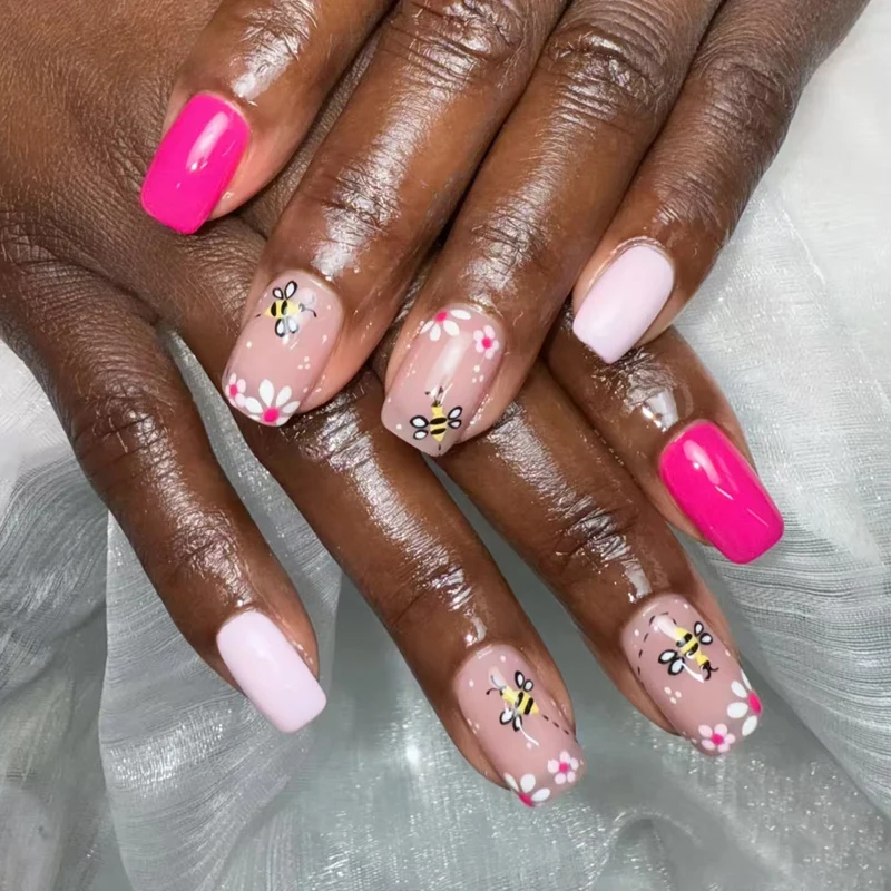 Künstlerisches florales bieneninspiriertes Nagelkunst-Set