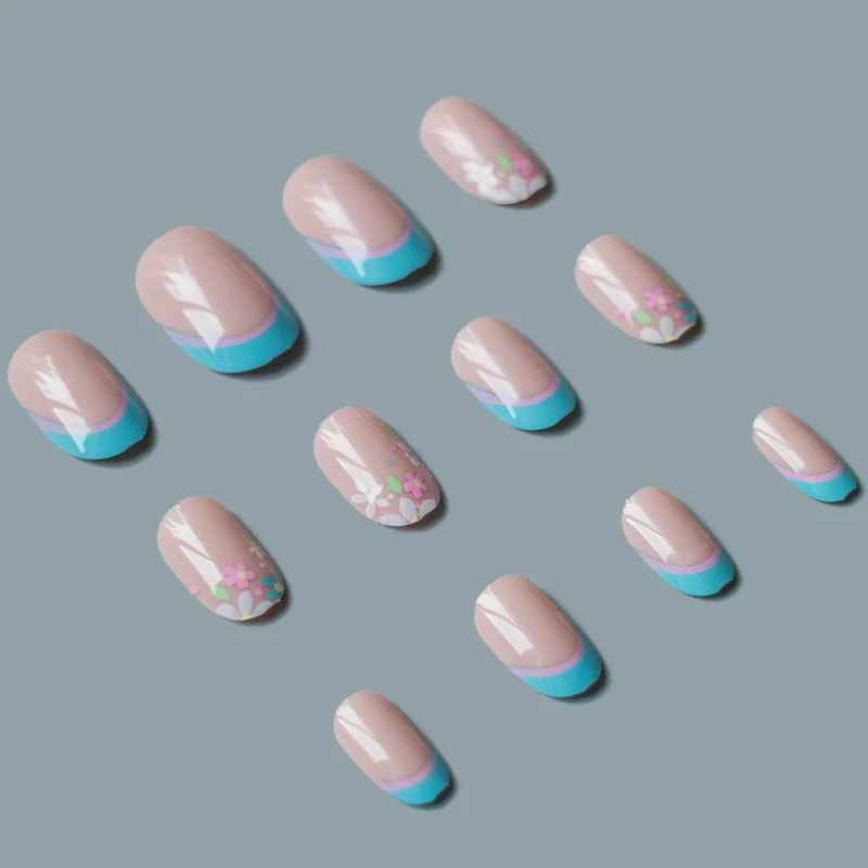 Künstlerisches Floral- und Geometrisches Nagelkunst-Design-Kit