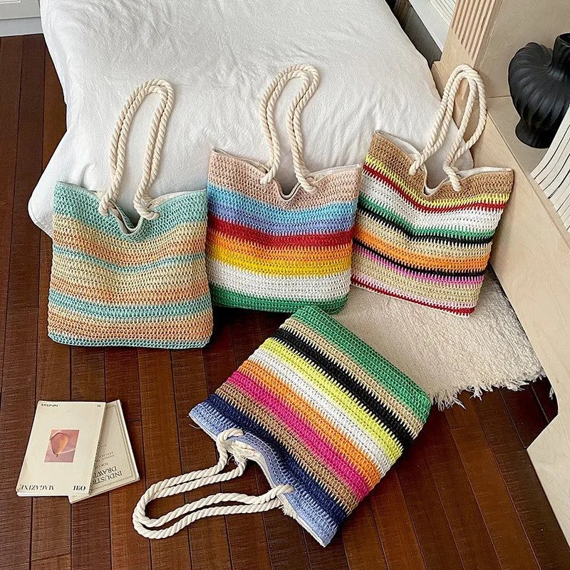 Lässige handgewebte Strohtasche