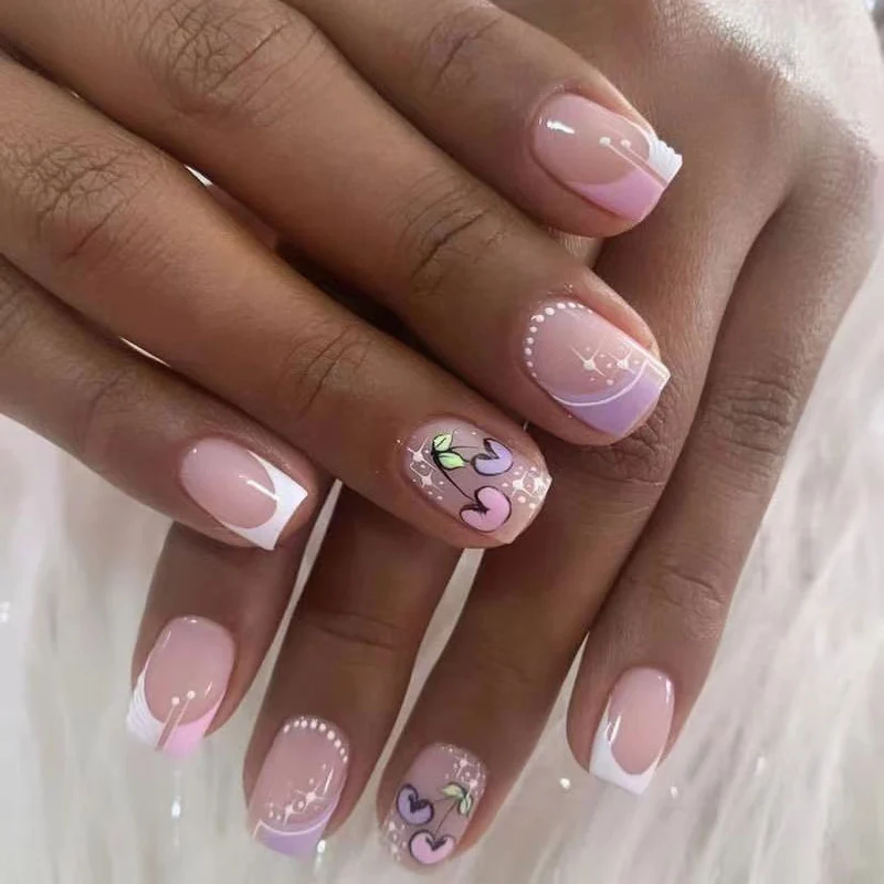 Künstlerisches Acrylnageldesign