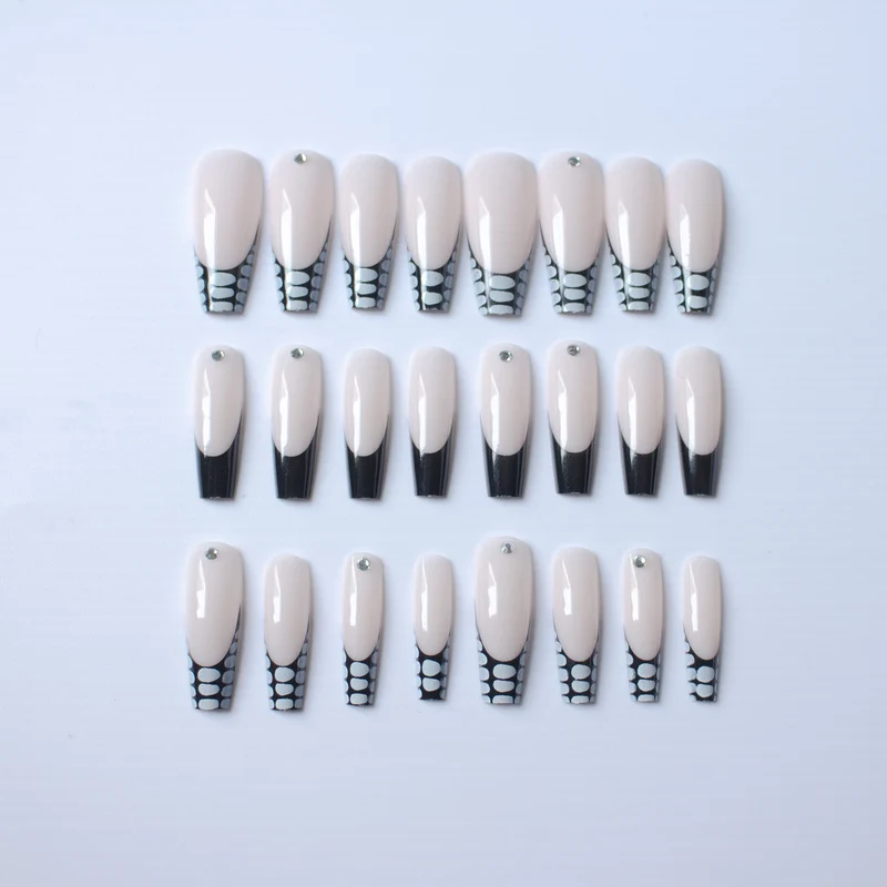 Künstlerisches Acryl-Nagelkunst-Set mit eleganten Punktdesigns