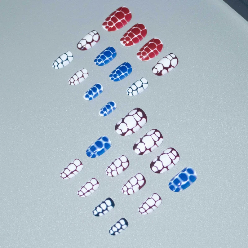 Künstlerische abstrakte Nagelkunst